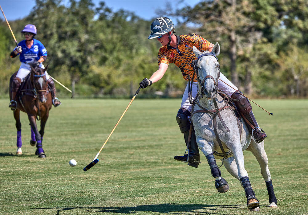 Eilte Motion's Carter Costello on a breakaway.